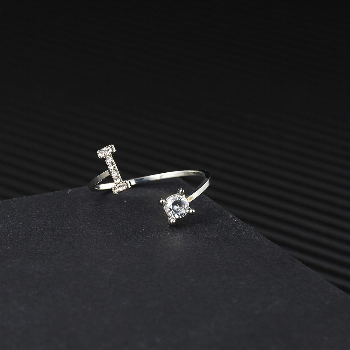 Anillos con letras de A-Z inic - Event Z reseña y precio