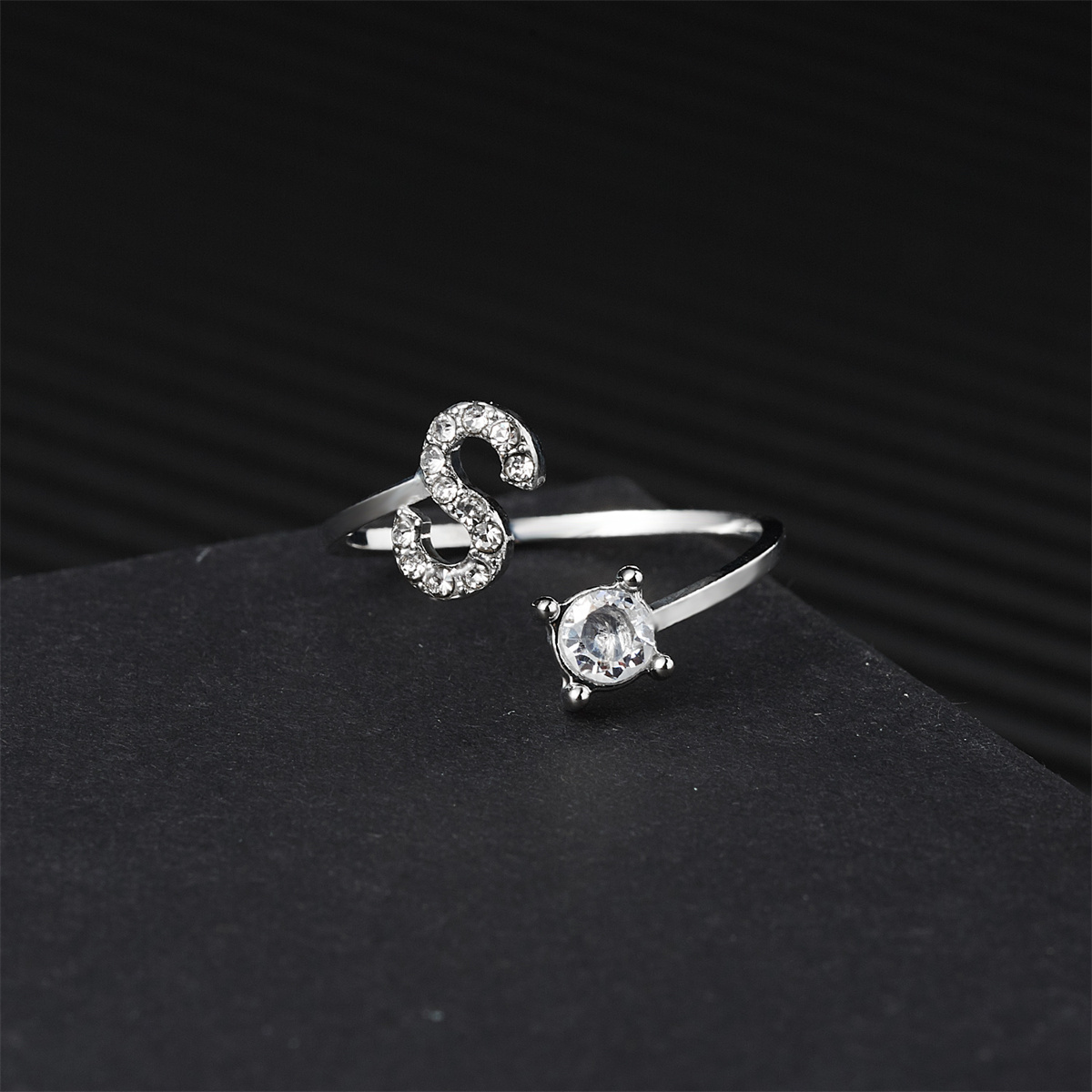 Anillos con letras de A-Z inic - Event Z reseña y precio