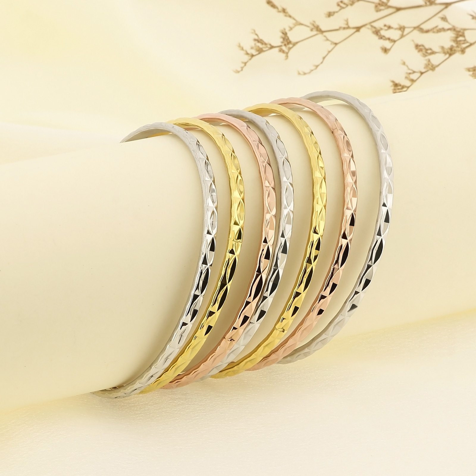 Brazalete con forma apilada de - Event Z reseña y precio