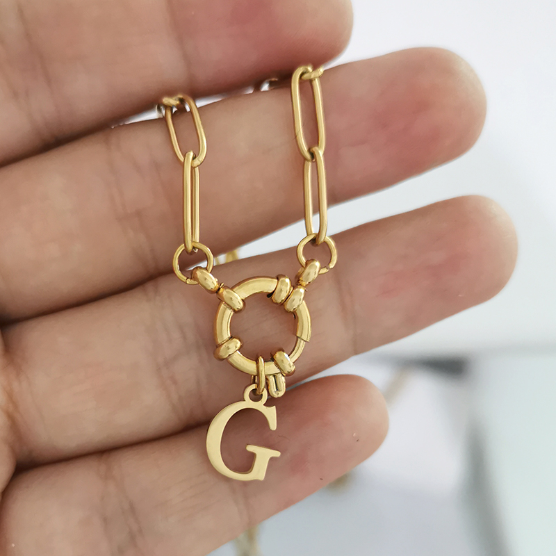 Collar con Letras Iniciales de - Event Z reseña y precio
